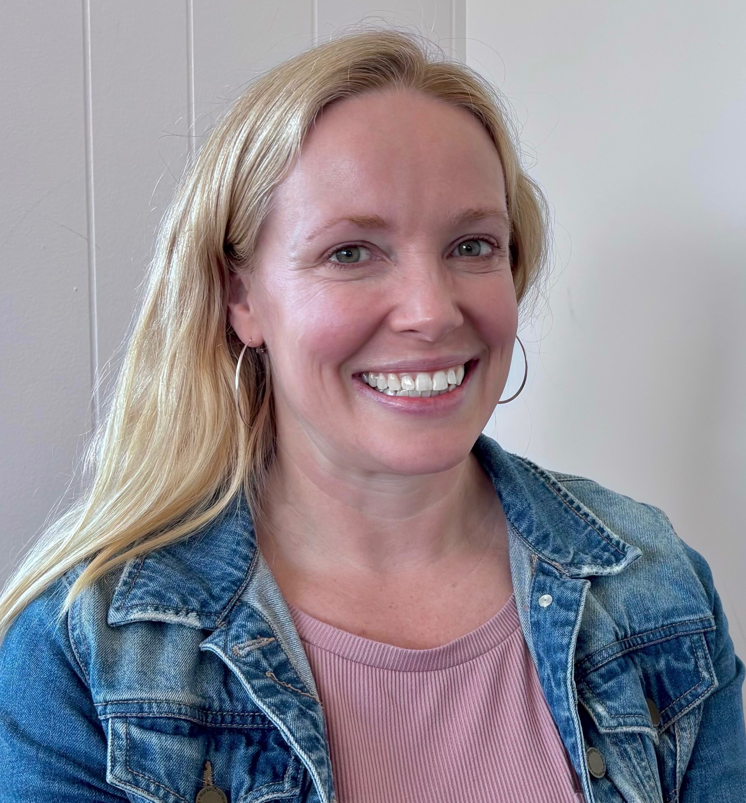 Stacy Brown Headshot